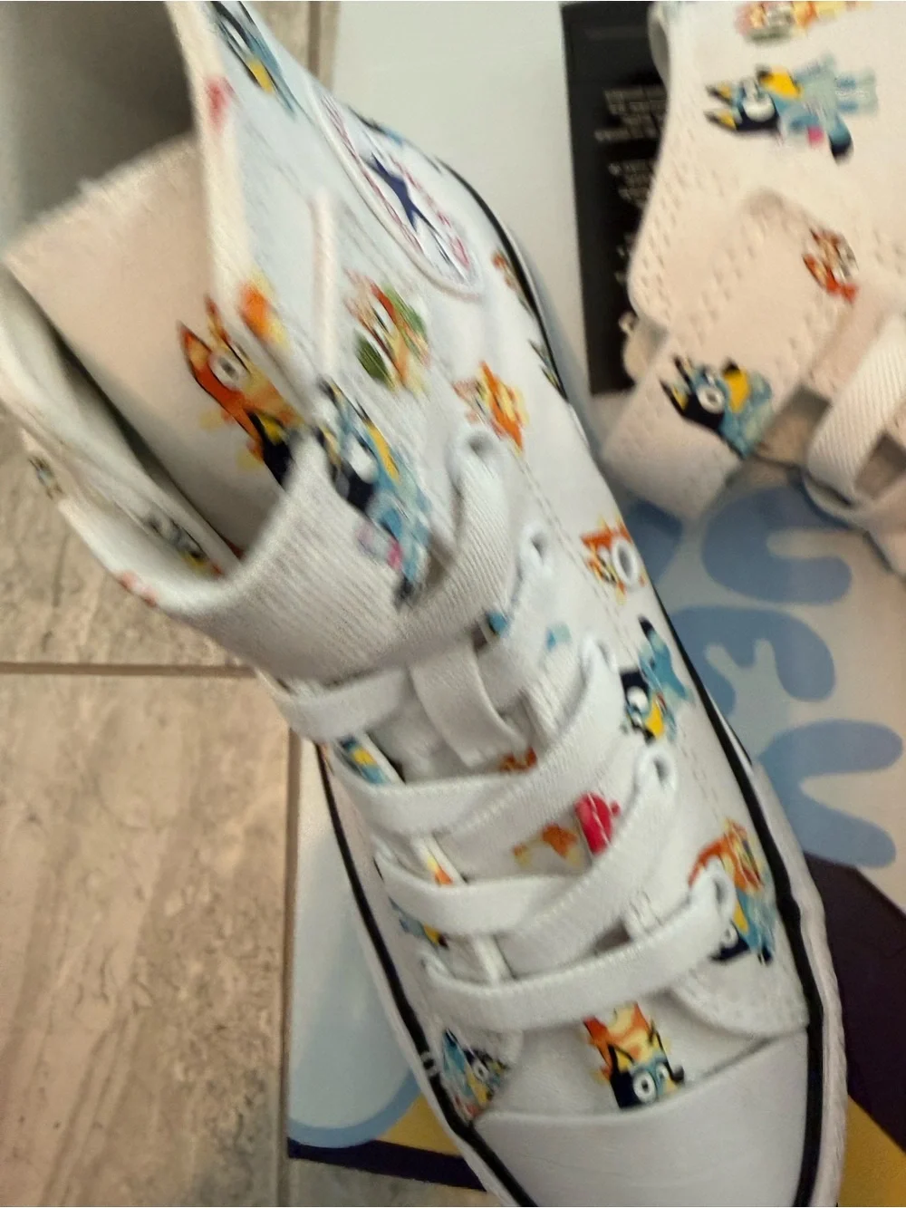 New boys girlConverse sz 13White High-Top Sneakers Bluey Cartoon Print